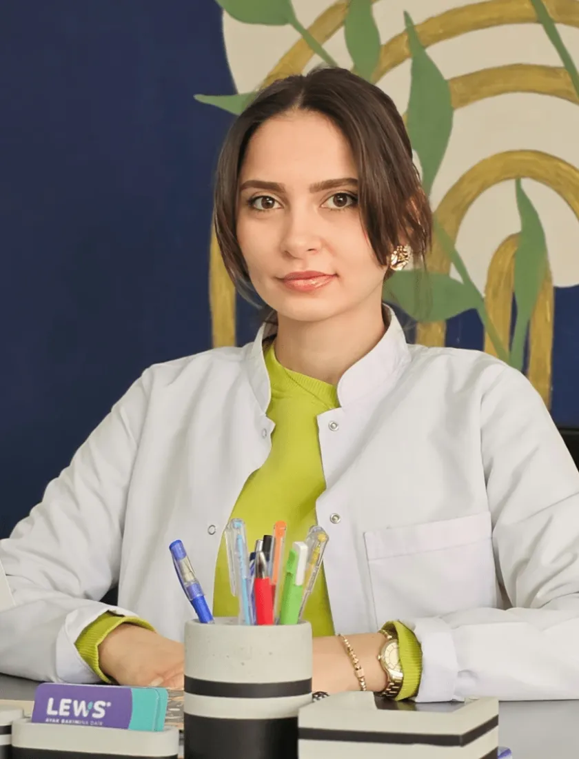 Şahinde Esentürk